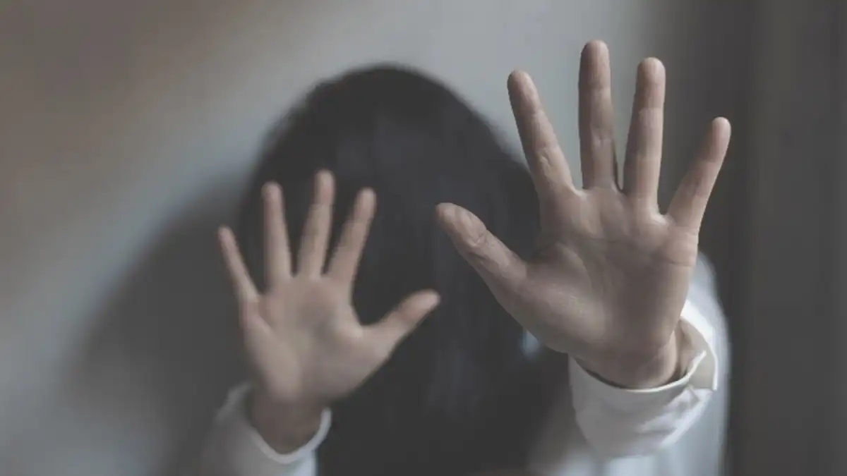Filho é preso por praticar violência doméstica contra a mãe