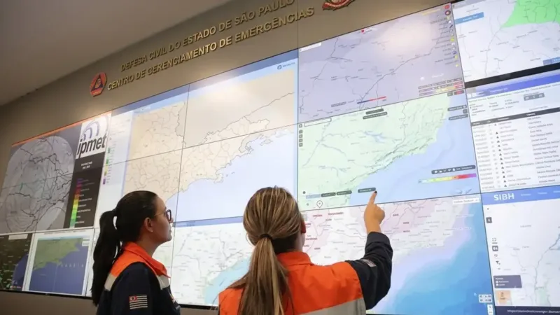 Defesa Civil alerta para ventos intensos de quinta a domingo