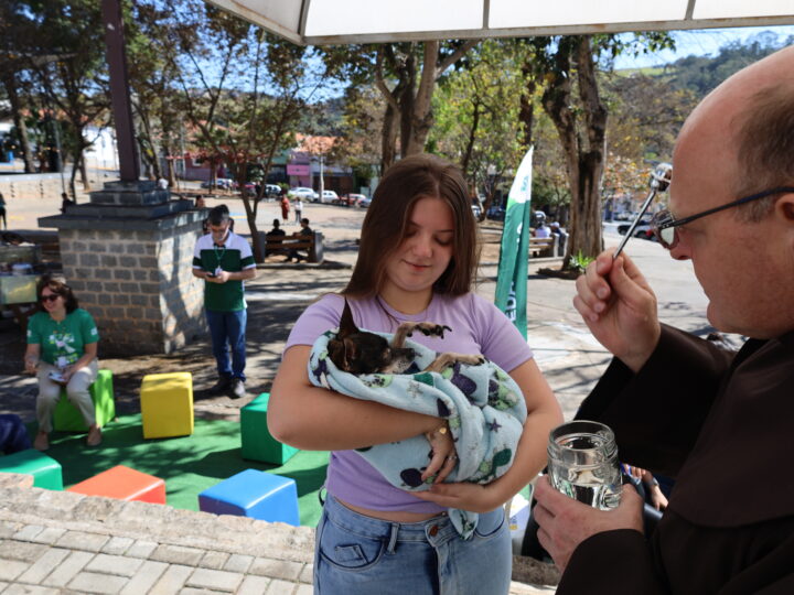 USF em Ação arrecada itens de higiene pessoal para o Fundo Social de Solidariedade 