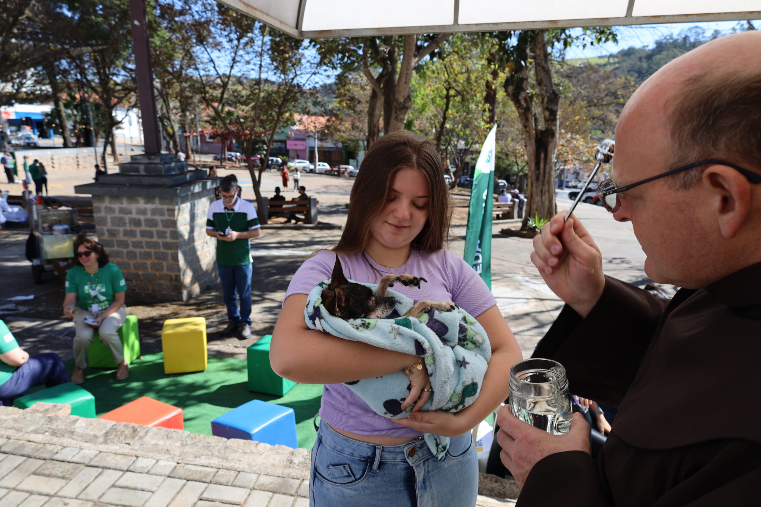 USF em Ação arrecada itens de higiene pessoal para o Fundo Social de Solidariedade 