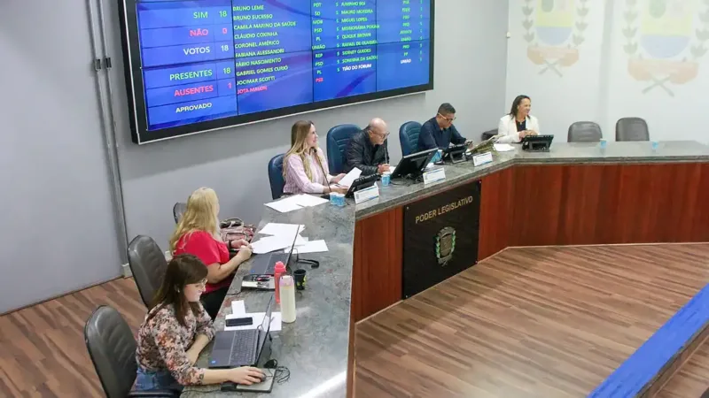 Bragança Paulista atualiza carreira de auxiliares, serventes e pajens