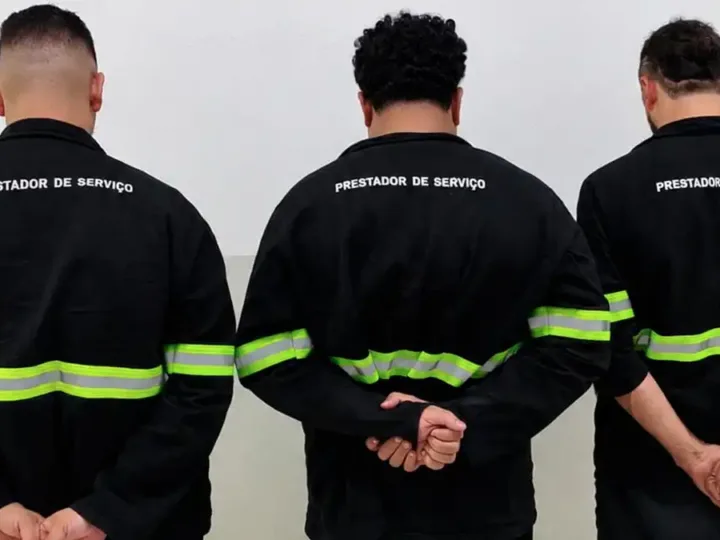 Falsos trabalhadores são presos por furto de fios em Bragança Paulista