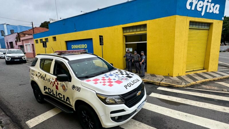 Ladrões invadem instituição financeira em Bragança Paulista