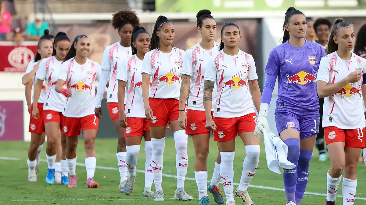 Bragantinas jogam pela Copa do Brasil em Bragança Paulista