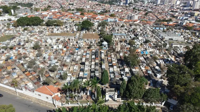 Recadastramento de jazigos no cemitério termina em outubro