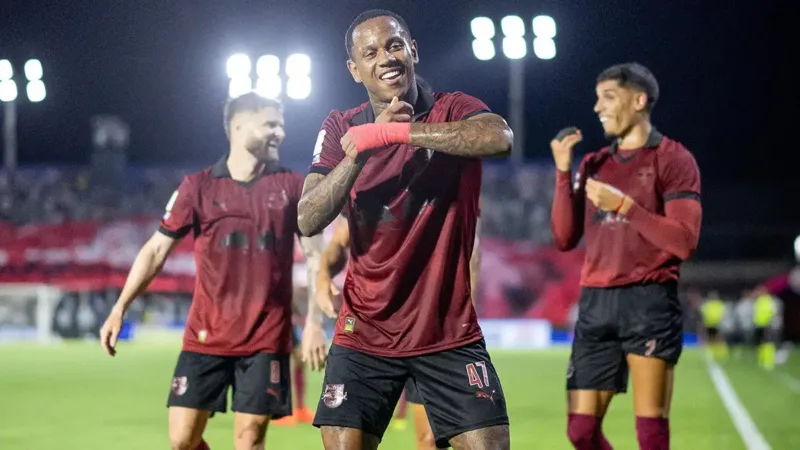 Red Bull Bragantino espanta má fase e volta a vencer no Brasileirão