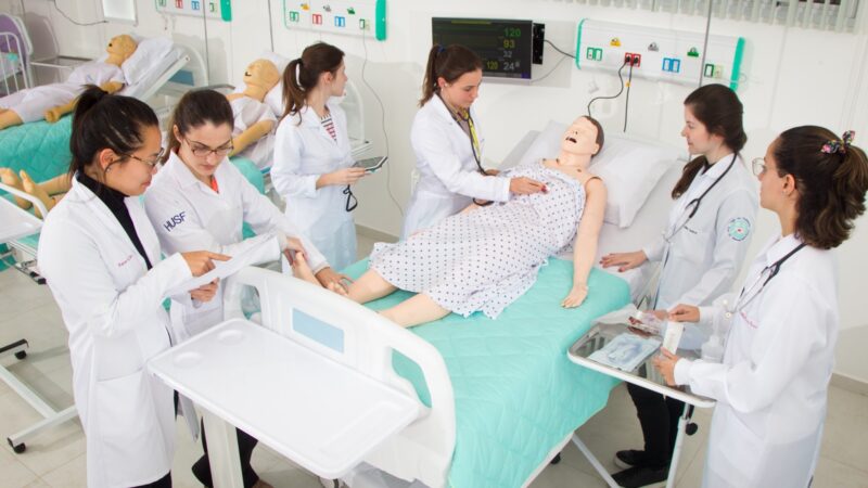 Curso de Medicina da USF tem excelência reconhecida pelo Conselho Federal de Medicina